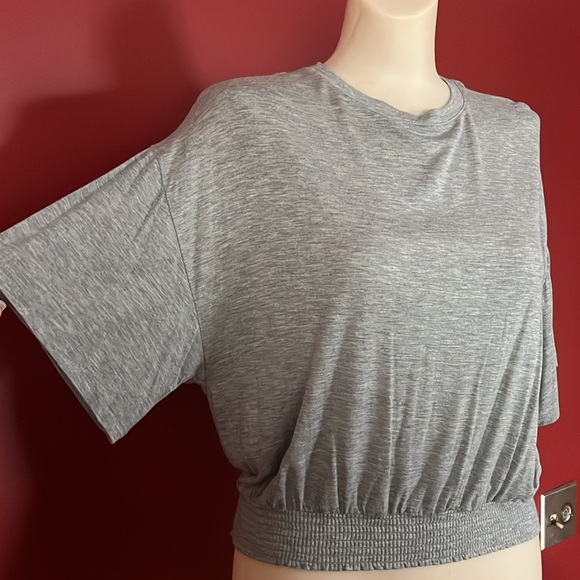 BNWOT Lime Blue elastic bottom super soft top - Picture 2 of 12